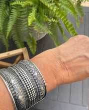 Load image into Gallery viewer, Bali Silver Cuff Bracelet
