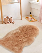 Load image into Gallery viewer, Faux Fur Pelt
